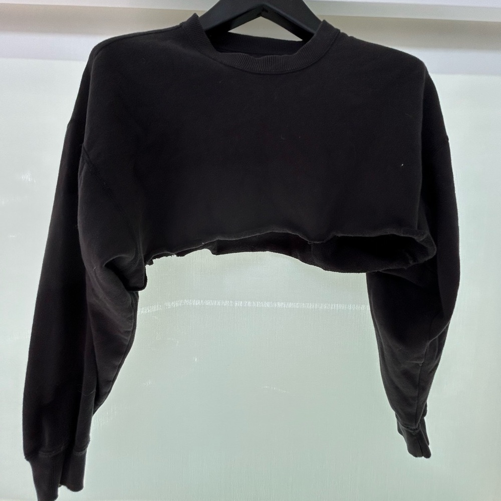 Urban Outfitters Black Cropped Sweatshirt